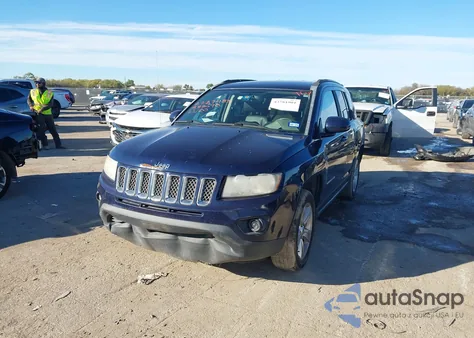 2016 Jeep Compass Latitude из США, поврежденный, VIN 1C4NJCEA6GD588690